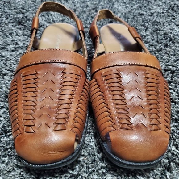 St. John's Bay Woven Leather Sandals - Picture 4 of 9